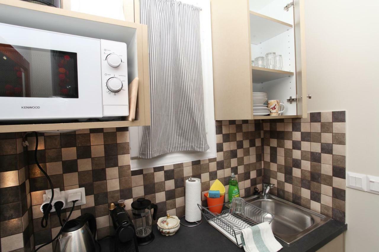 Stylish Studio Below The Acropolis Афины Экстерьер фото